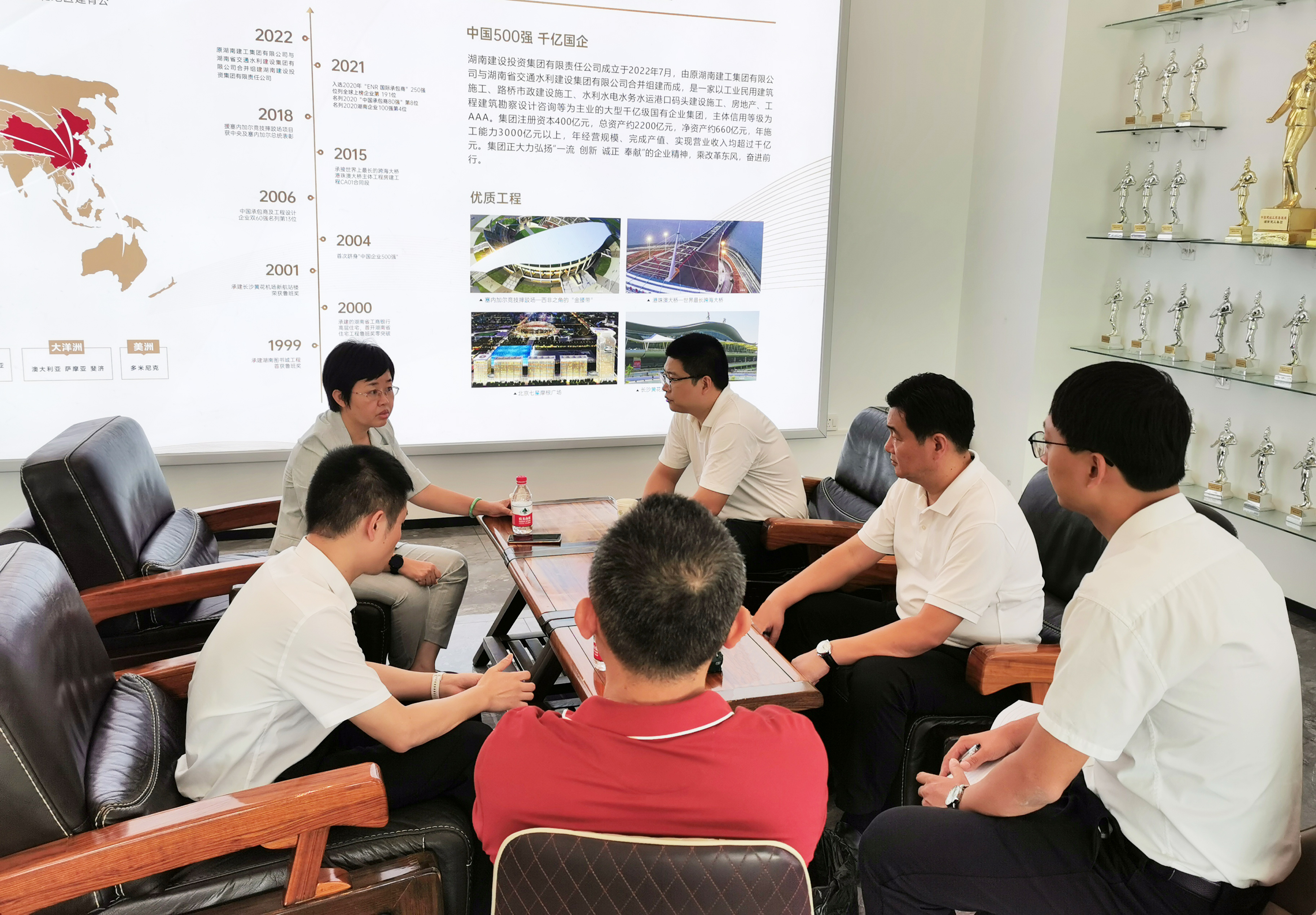 文昌市委常委、文城鎮(zhèn)黨委書記王一楊到湖南建投·湘海城項(xiàng)目調(diào)研考察