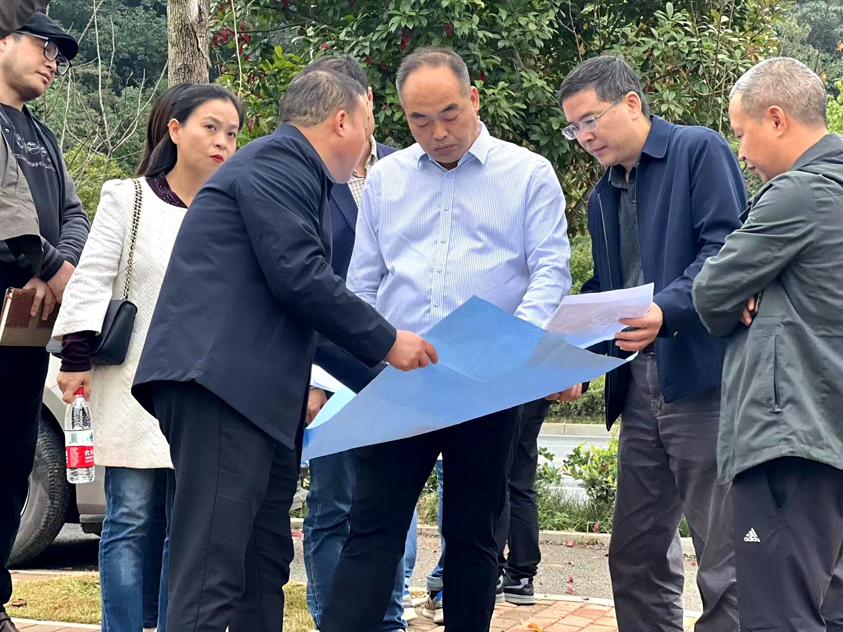 株洲市地產(chǎn)集團黨委書記、董事長王勇明到早禾坪項目調(diào)研交流