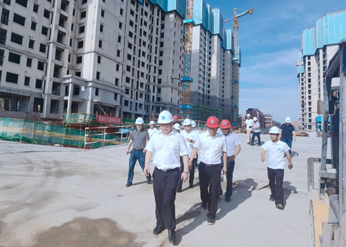 湖南建工地產(chǎn)黨委副書記、總經(jīng)理陽繼承 率隊(duì)調(diào)研武岡項(xiàng)目公司