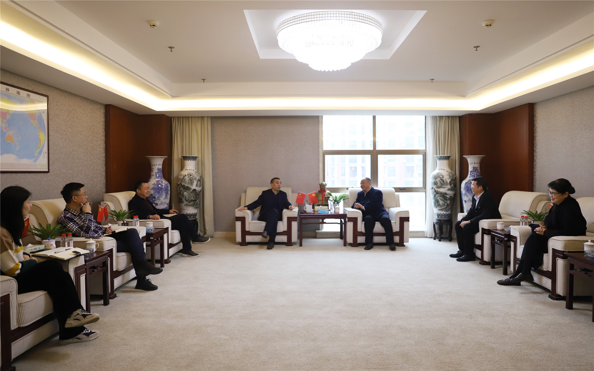 中國工商銀行到湖南建工地產(chǎn)對接洽談