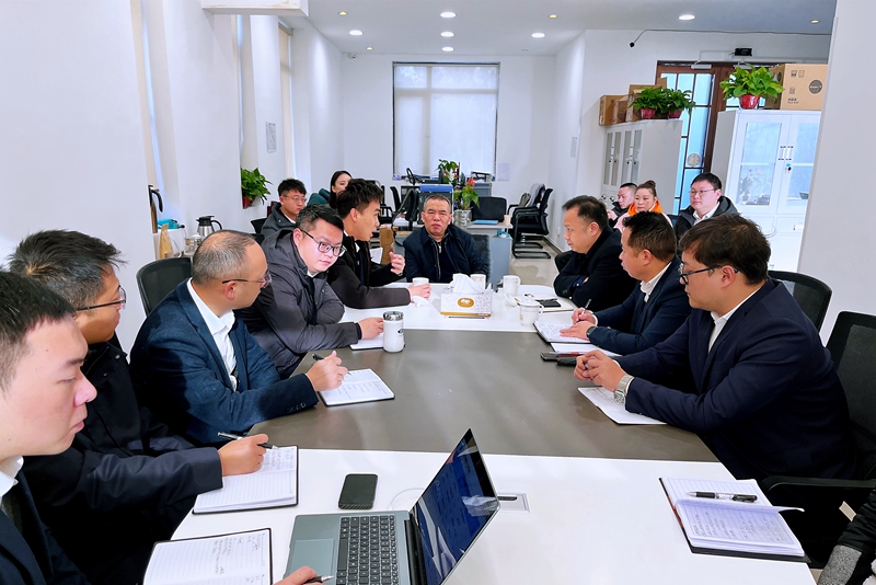 公司黨委書(shū)記、董事長(zhǎng)邱迪安出席長(zhǎng)沙鵝羊山項(xiàng)目節(jié)后復(fù)工動(dòng)員大會(huì)