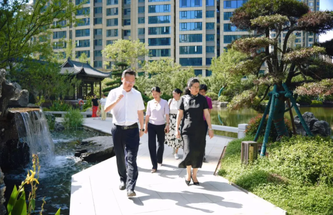 新疆維吾爾自治區(qū)婦聯(lián)考察團調(diào)研湖南建投·象山國際兒童友好小區(qū)建設(shè)工作